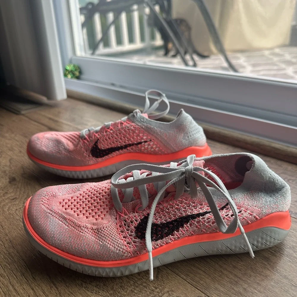 Nike Women's Coral and Gray Athletic Shoes - Picture 3 of 6